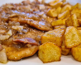 Foto del paso 7 de la receta: Pechugas de pollo a la mostaza con salsa de cebolla