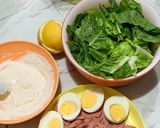 Foto langkah ke 1 dari resep Caesar salad with croutons.