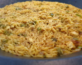Foto del paso 4 de la receta: Arroz con curry, pollo y pimientos