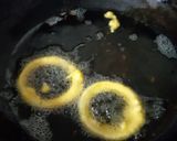 A picture of step 4 of Onion Ring Pakora.