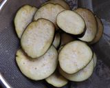 Foto del paso 1 de la receta Parrillada de setas variadas, pimientos de Padrón y berenjena