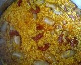 Foto del paso 5 de la receta: Arroz amarillo (con chorizo y salchichas)