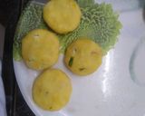 A picture of step 2 of Ragda patties.