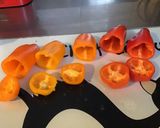 Une image de l'étape 1 de Minis poivrons farcis thon feta et citron en verrine.