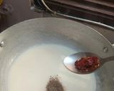 A picture of step 3 of White sauce pasta.