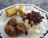 A picture of step 5 of Meatballs with Rice and Green Plantain.