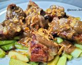 Foto del paso 5 de la receta: Costillas en airfryer con salsa de vino chocolate y ajos tiernos