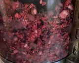 A picture of step 1 of Berries Ice Cream.