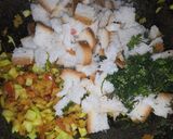 A picture of step 3 of Bread Upma.