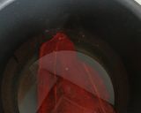 Foto del paso 3 de la receta: Bistec de res en salsa roja