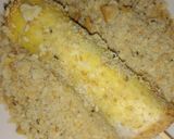 รูปขั้นตอนการทำที่ 4 ของ ขนมปังโรลไส้กรอกทอด (Deep-fried Sausage Bread Rolls)
