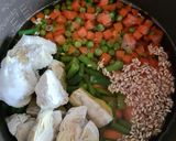 Foto del paso 3 de la receta: Arroz "con cosas" en arrocera electrónica