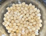 A picture of step 1 of Chickpea Potato Rice.