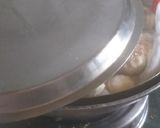 A picture of step 11 of Stuffed vada vegetable Roll.