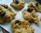 Foto del paso 2 de la receta: Galletas de maíz y pasas 🌽 😀 🫴🍇