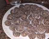 صورة لخطوة 4 من وصفة حلوة البيض المسلوق رائعة 👌🥧🍪😋