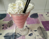Foto del paso 1 de la receta: Batido de fresa y plátano