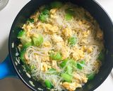 Foto langkah ke 3 dari resep Tumis bihun oyong.