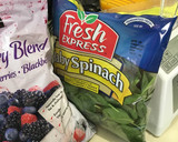 Foto del paso 1 de la receta: Batido de Espinaca, Chinola y Frutas del Bosque (Smoothie)