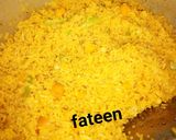 A picture of step 7 of Pineapple fried rice.