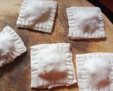 A picture of step 4 of Dry Fruits Ravioli with Strawberry sauce.