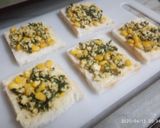 A picture of step 6 of Open spinach corn paneer sandwich.