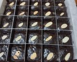 Foto langkah ke 5 dari resep Fudgy Brownies Sekat.