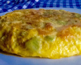 Foto del paso 4 de la receta: Tortilla de salmón ahumado y aguacate
