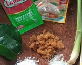 Foto langkah ke 2 dari resep Ayam Suwir Pedas Manis.