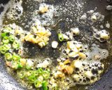 A picture of step 2 of Palak paneer.