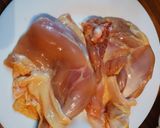 Sült csirkecomb házi fűszerkeverékkel recept fázis 2 fotója