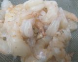 A picture of step 1 of Prawn masala.