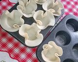 Foto del paso 5 de la receta: Mini Tartas de Choclo y Cebolla