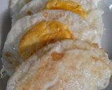 Foto langkah ke 2 dari resep Telor ceplok saus inggris.