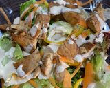 Foto del paso 3 de la receta: Ensalada de pollo con aderezo casero de parmesano