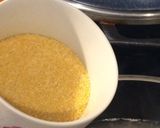 Foto del paso 3 de la receta: Cocina antrifrío: Polenta con atún
