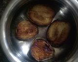 A picture of step 1 of Hydrabadi Baghare Baigan.