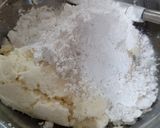 Foto langkah ke 2 dari resep Kue Singkong Panggang (Bingka Singkong Panggang).