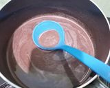 Foto langkah ke 2 dari resep Cinnamon Hot Chocolate.