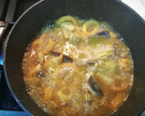 Foto del paso 4 de la receta: Calamares con alcachofas y almejas