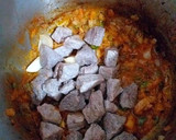 Foto del paso 4 de la receta: Ternera en salsa suave de baharat y calabacines
