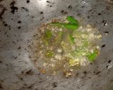 A picture of step 2 of Soya chunk fried rice.