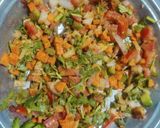 A picture of step 3 of Zatpat Uttapam.