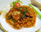 Foto langkah ke 8 dari resep Mie Goreng Rendang.