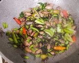 Foto langkah ke 3 dari resep Oseng Baby Cumi Petai.