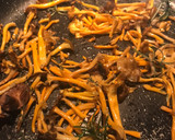 Foto del paso 2 de la receta: Dorada “estilo Orio“ con Camagrocs de temporada
