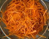 A picture of step 3 of Carrot salad - the basic.
