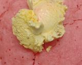 A picture of step 5 of Ice cream cake.