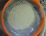 Foto del paso 3 de la receta Bizcocho de naranja de la abuela con harina para bizcochos espectacular