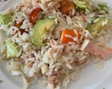 Foto del paso 3 de la receta Ensalada de arroz con aguacate atún y surimi